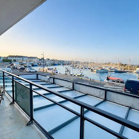 Au Bout Du Port Avec Balcon Et Terrasse *