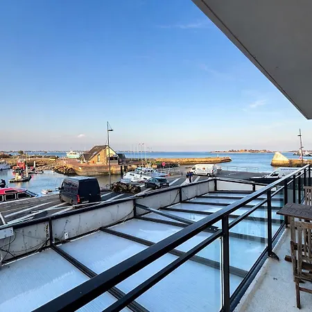 Au Bout Du Port Avec Balcon Et Terrasse Apartman *