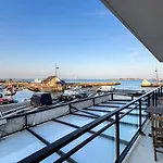 Au Bout Du Port Avec Balcon Et Terrasse Apartamento *