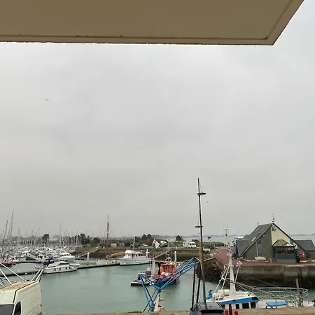 Au Bout Du Port Avec Balcon, Terrasse Et Parking