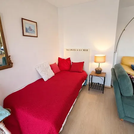 Au Bout Du Port Avec Balcon Et Terrasse *