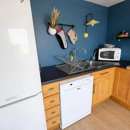 Au Bout Du Port Avec Balcon Et Terrasse *