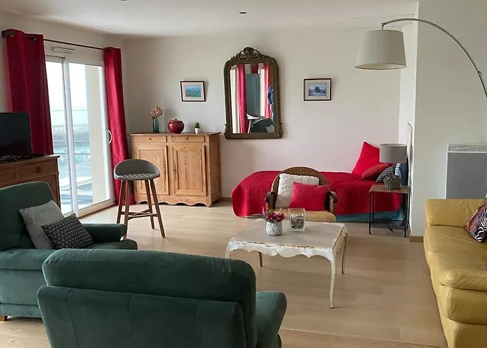 Au Bout Du Port Avec Balcon Et Terrasse *