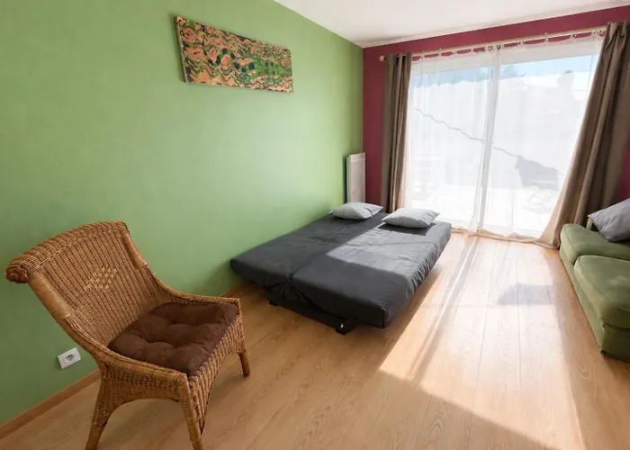 Au Bout Du Port Avec Balcon Et Terrasse